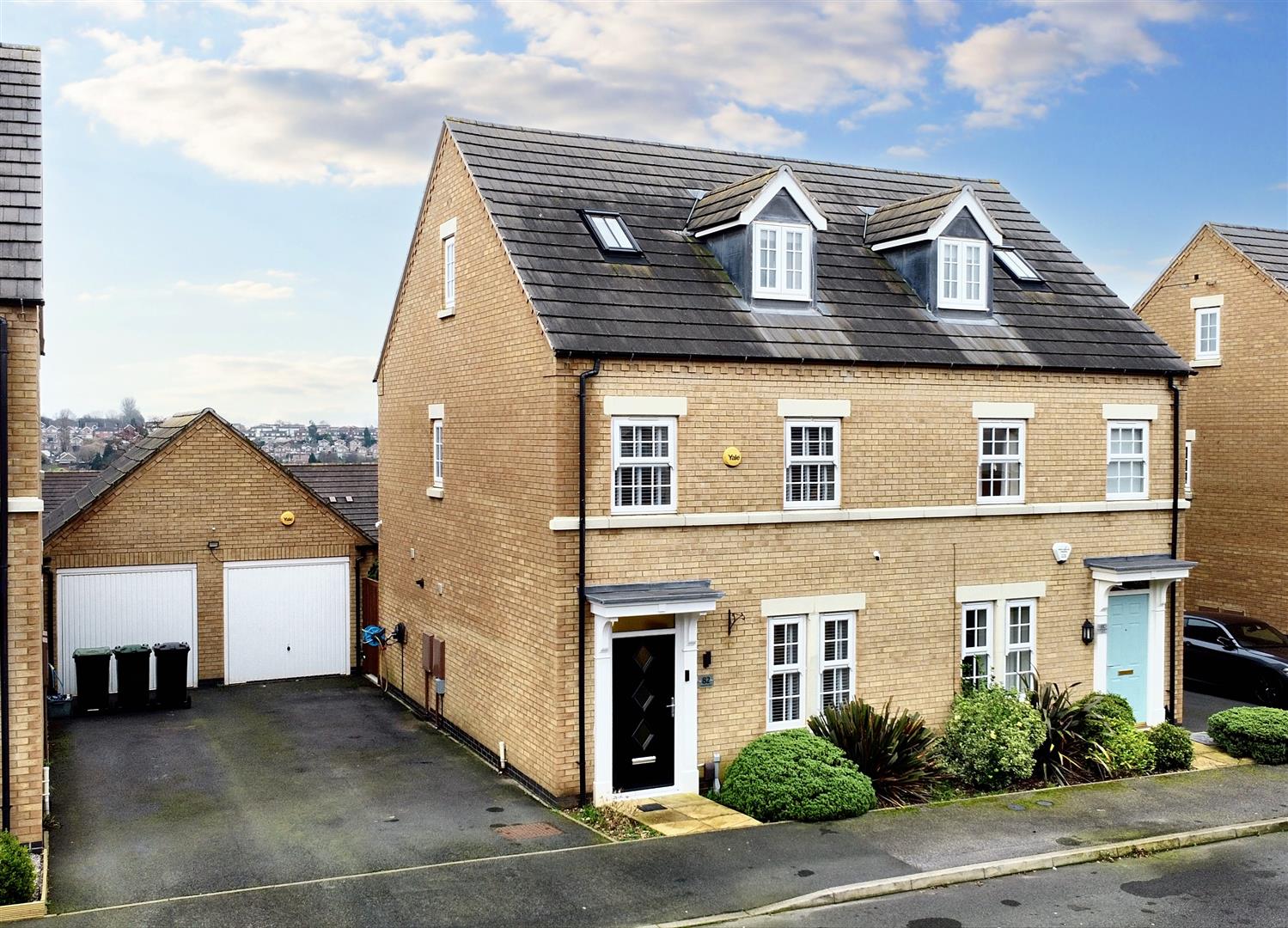 Ashington Drive, Arnold, Nottingham Robert Ellis Estate Agents